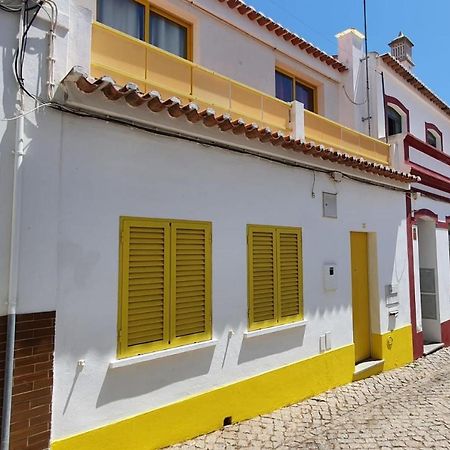 Lovelystay - Yellow Submarine House Лагуш Экстерьер фото